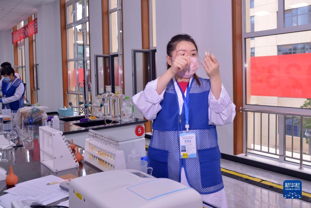 微乐斗地主电脑版怎么下载